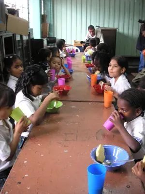 ‘Desayunos Escolares’ un programa para mejorar la calidad educativa 