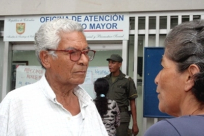 Los abuelos caleños ya pueden cobrar sus subsidios