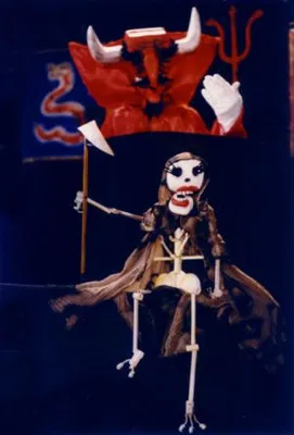 Los Títeres se Toman las Tablas de la Puesta Escénica 2009 “Teatro Con- sentido”