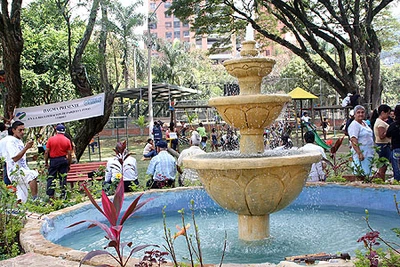 Administración Municipal le cumplió al barrio Bajo Aguacatal en sus cumpleaños