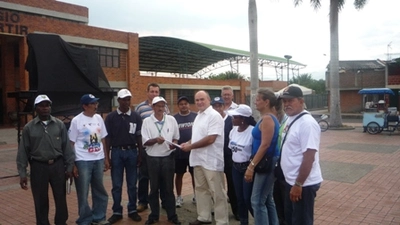 SE ENTREGA BANDO DE CALI A LA COMUNA 21