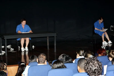 Una Noche Llena de Humor Francés y Finos Movimientos Corporales Se Vivió en el Marco de Caliendanza