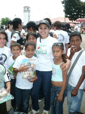 Jornada de atención a niños y adolescentes de la comuna 16