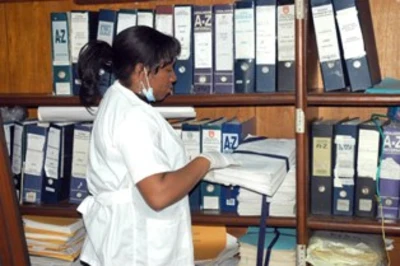 Secretaría General dicta capacitación en manejo de archivos a la Secretaría de Tránsito y Transporte