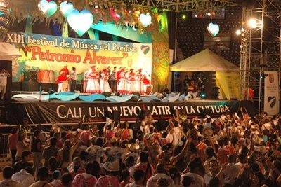 El Petronio llenó de vida la Plaza de Toros