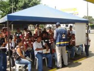 Secretaría de Tránsito educa a conductores de transporte escolar