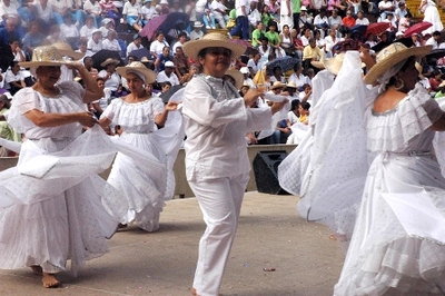 El Festival Años Dorados se vive en el Teatro al Aire Libre los Cristales
