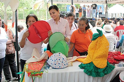 Adultos Mayores convocan a comprar sus productos 