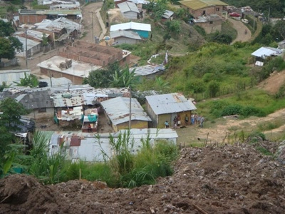 DAGMA recupera entorno ambiental de la zona de ladera