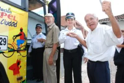 La ruta amarilla de las poblaciones despierta emociones