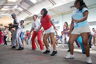 Al ritmo de rumba y aeróbicos se clausuraron los Juegos Reclusorios  
