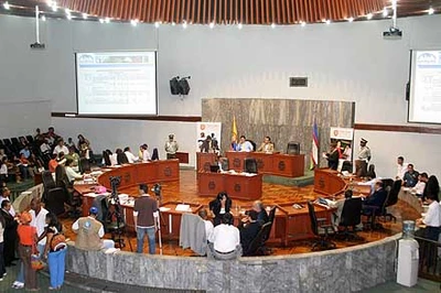 Alcalde convocó a extras al Concejo