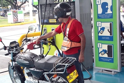 Rapitiendas de gasolineras no tienen permiso para funcionar