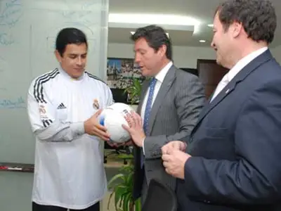 Cali y Madrid, unidos por el fútbol y buen uso del tiempo libre de los niños