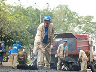 Se ajustan tiempos en las obras de la calle Octava