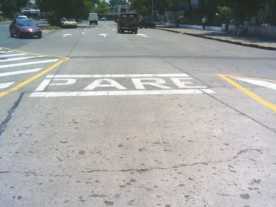 Mejora la señalización, semaforización y demarcación vial