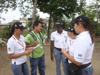 La Comuna 7 aprende sobre manejo del canal de aguas lluvias