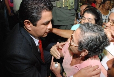 Usuarios de Calisalud confían en el Alcalde