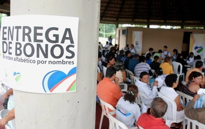Avanza entrega de ayudas a afectados por invierno