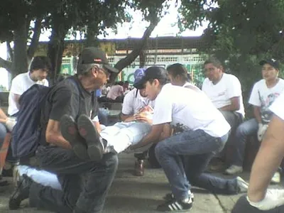 Habitantes de la Comuna 9 se capacitan en prevención de desastres