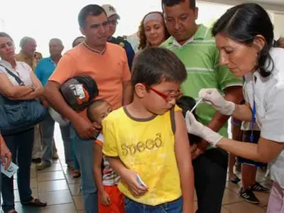 ¡A vacunarse contra el sarampión y la rubéola, y el H1N1!