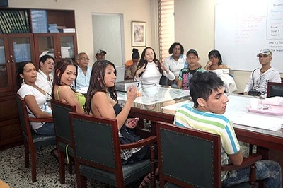 Con la  comunidad LGTBI