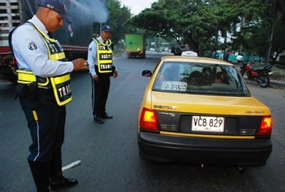 Rueda de prensa de Tránsito, sobre bahías para taxis