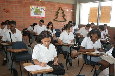 907 Estudiantes de 10 y 11, a educación superior