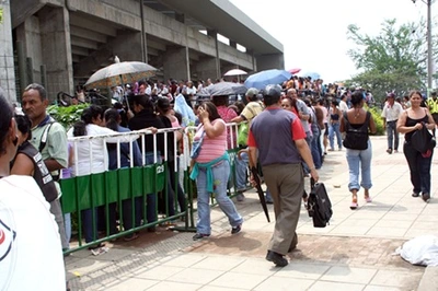Convocatoria a familias en situación de desplazamiento