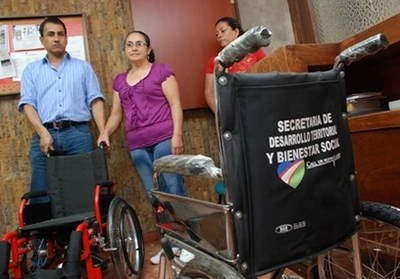 Entregan ayudas técnicas para niños del Tobías Emanuel