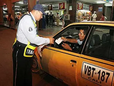 Taxistas de Cali, con problemas de salud