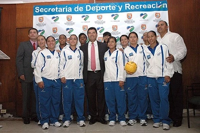 Las mujeres se anotan un golazo