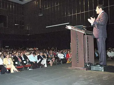 Alcalde propone agenda conjunta para el desarrollo regional