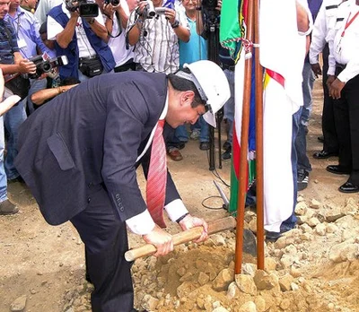 Alcalde dio inicio a construcción de Estación  Puerto Mallarino