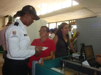 Resaltan labor de educadores de ciudad en la Registraduría