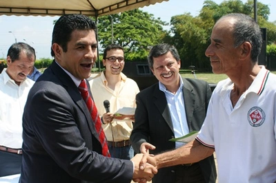 Alcaldía inició entrega de escrituras en Potrero Grande