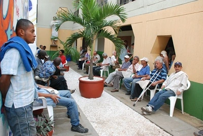 Bienestar Social y Samaritanos inician periplo por la ciudad para atender a habitantes de la calle