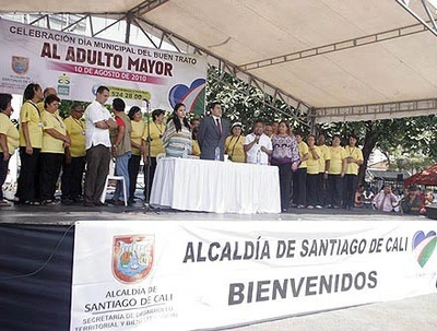Abuelitos serán atendidos a través de una Línea Dorada
