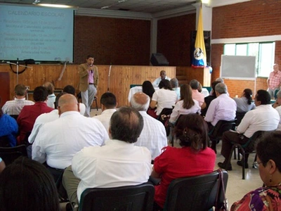 “Pensemos en colectivo por la educación de Santiago de Cali”: Mario Hernán Colorado
