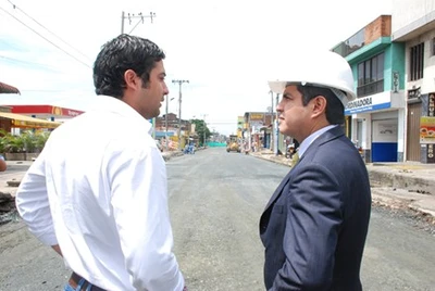 Administración municipal inaugura obras de la calle 10