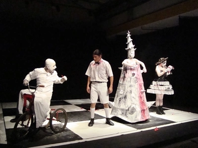 ¡Todos a ver teatro!