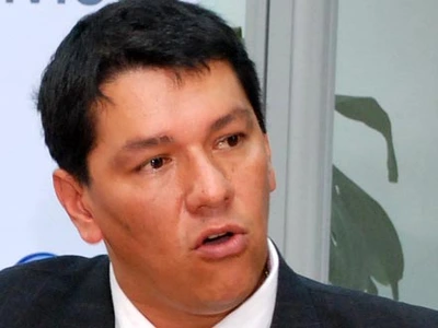 Alcalde encargado se posesiona a las 5:00 p.m.