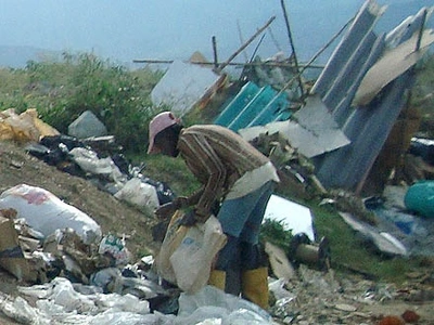 Dagma, comprometido con ex recicladores de Navarro