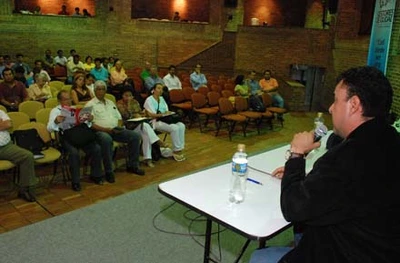 Masiva participación de la comunidad en  jornada de Cátedra de Nueva Ciudad