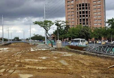 Hundimiento en la autopista sur avanza a buen ritmo