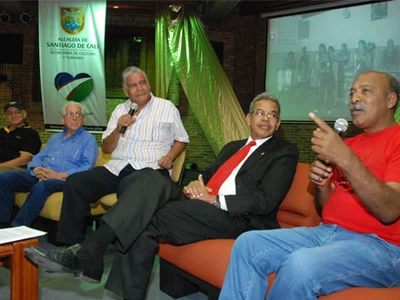 La salsa caleña se cuece en conversatorios y se sazona con nostalgias