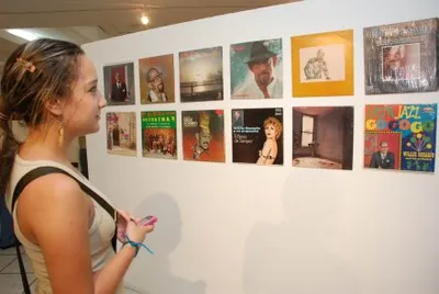 Exposiciones de artes plásticas y discográficas refuerzan la cultura salsera