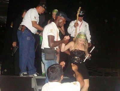 Guardas Cívicos apoyaron a los protagonistas de la Salsa