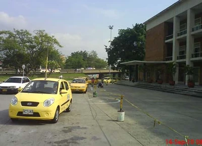Controles a pistas ilegales de taxis son permanentes