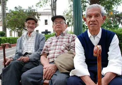 Por el buen trato al adulto mayor